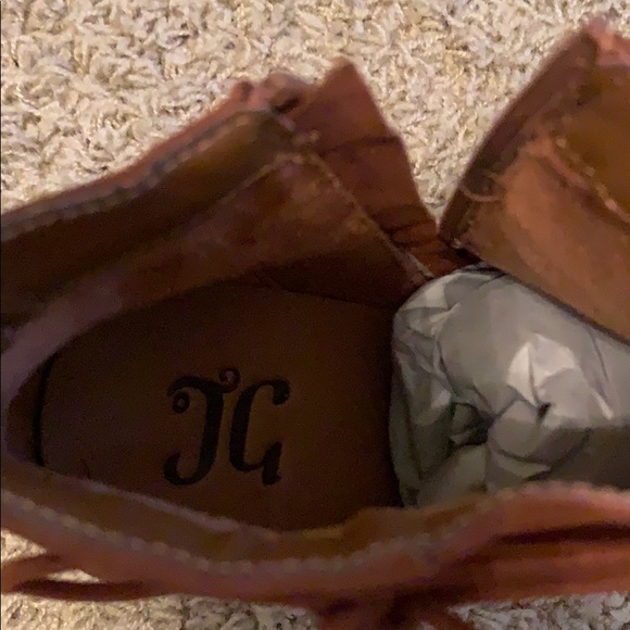 Boots - Picture 3 of 6